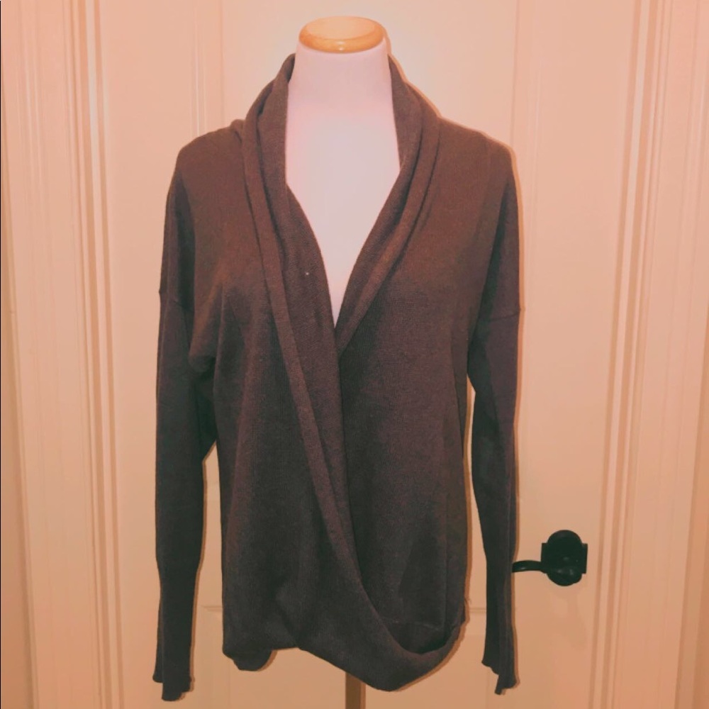 dakini sweater